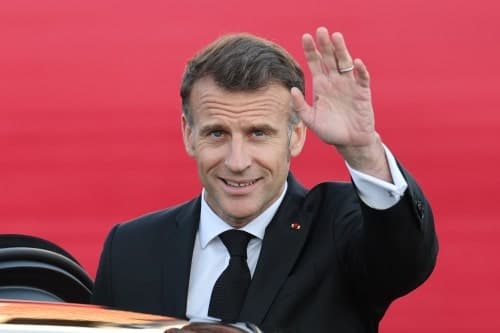 이 대통령, 마크롱 프랑스 대통령 부부와 친교 만찬…11년 만에 방한 '극진한 환대'