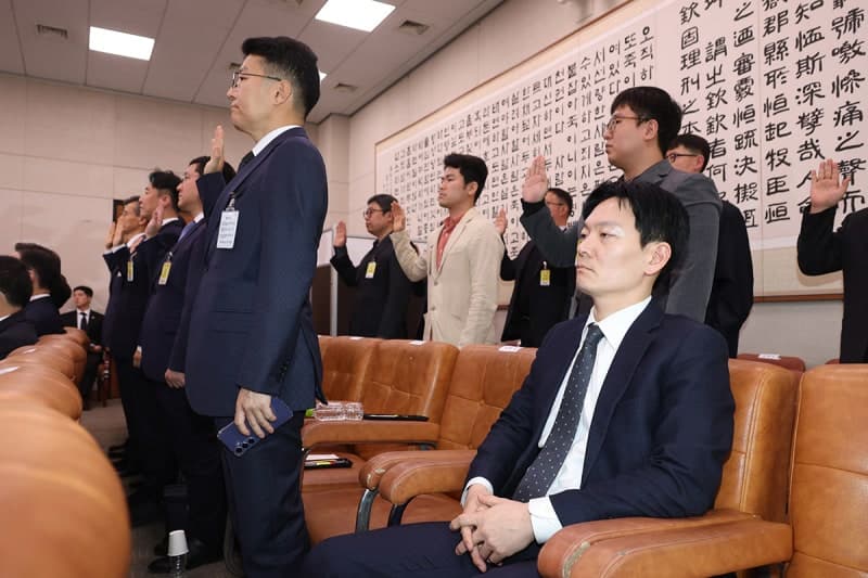 박상용 검사, 증인 선서 거부…국조특위 '아수라장' 속 '녹취록 공방' 격화