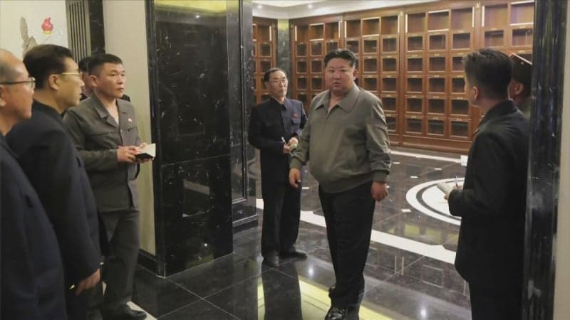 김정은, '러 파병 기념관' 또 점검…주애와는 평양 화성지구 시찰