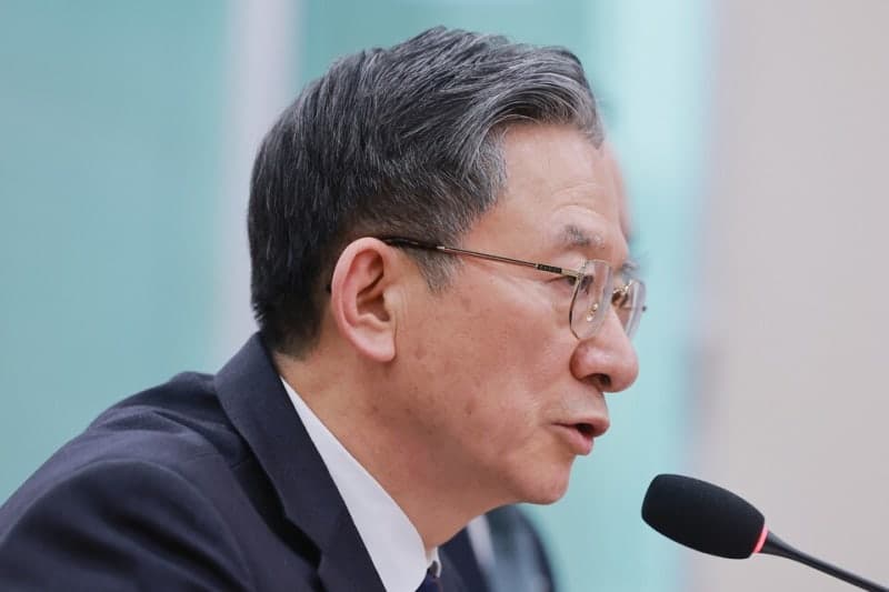 정성호 법무장관 "조작기소 국조 최대 협조"…'대검 패싱 의혹' 전면 반박