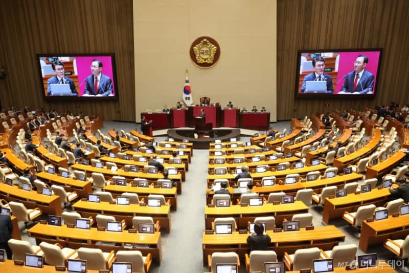 정성호 "진술 회유 의혹 수사 준비돼"…여야, 개헌·추경 공방
