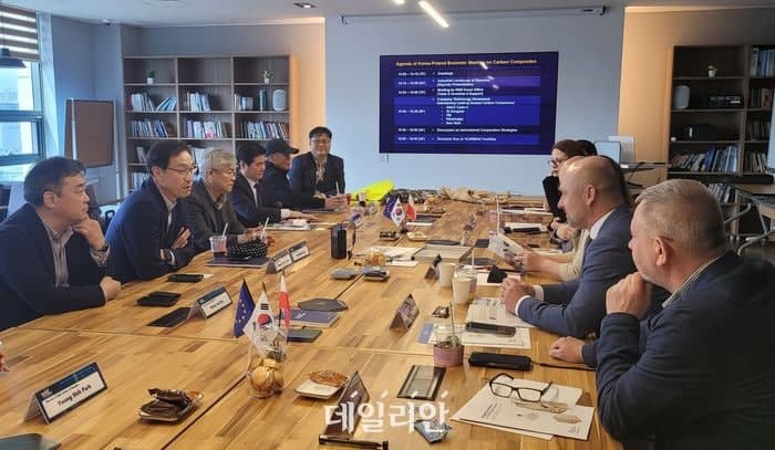 한국탄소산업진흥원, 한-폴란드 탄소복합재 국제협력 통해 유럽 공급망 진입 및 우크라이나 재건 사업 참여 모색