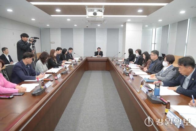 춘천시, 공공기관 전기·냉난방 절감 및 차량 홀짝제 시행…에너지 절약 문화 확산