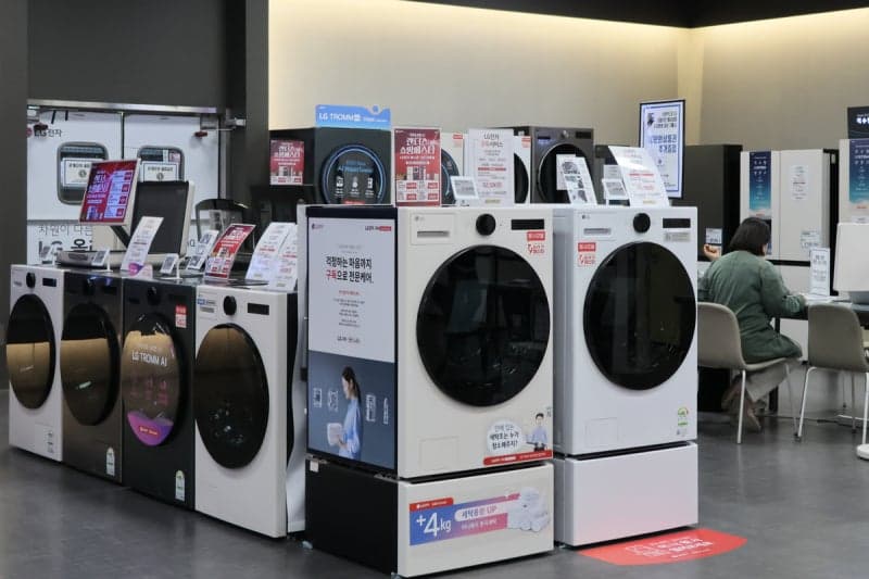 미 철강 완제품 25% 관세에 국내 가전업계 촉각…'적자 늪' 수익성 방어 비상