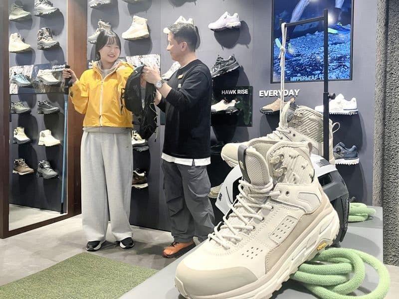 "부산의 봄, 롯데와 달린다" 롯데百 부산, '액티브 위크' 개최