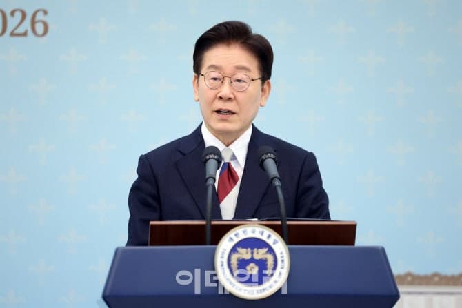 李대통령 "중동 위기 공동 대응" 마크롱 "호르무즈 폭력 진정돼야"…G7 초청 수락