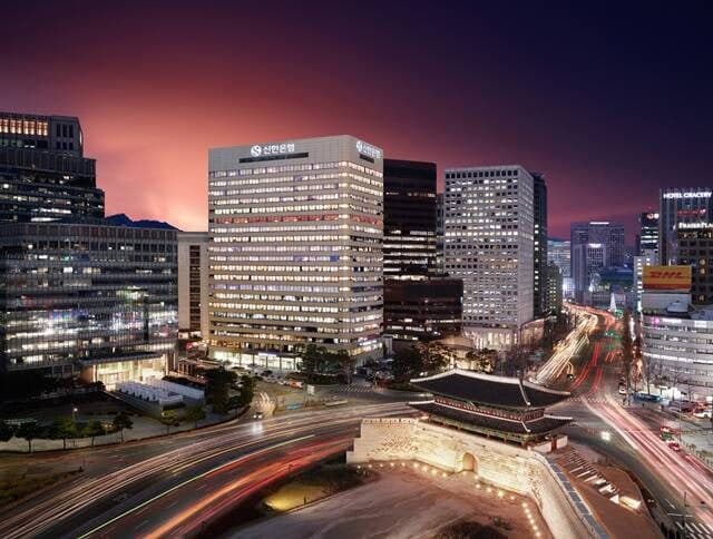 신한은행, 시중은행 최초 '개발금융채권' 6억달러 발행 성공…스프레드 대폭 축소