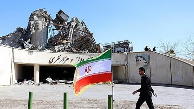 이란, 미국의 '48시간 휴전' 제안 거부…대규모 군사 공격으로 응답