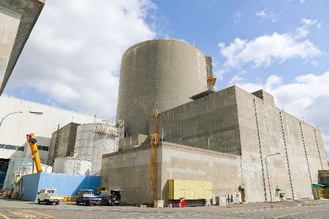 고리2호기 3년 만에 재가동 돌입…"에너지 안전 확보"