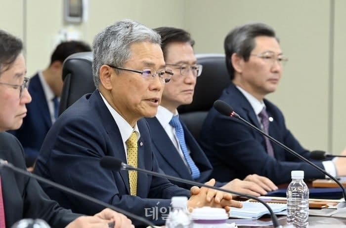 한전-전력그룹사, 중동발 자원위기 총력 대응…"에너지사용량 5% 감축"