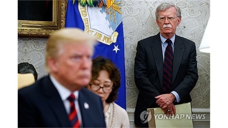 존 볼턴 "이란 정권 교체해야 평화"...美 보수파, 트럼프에 전쟁 독려