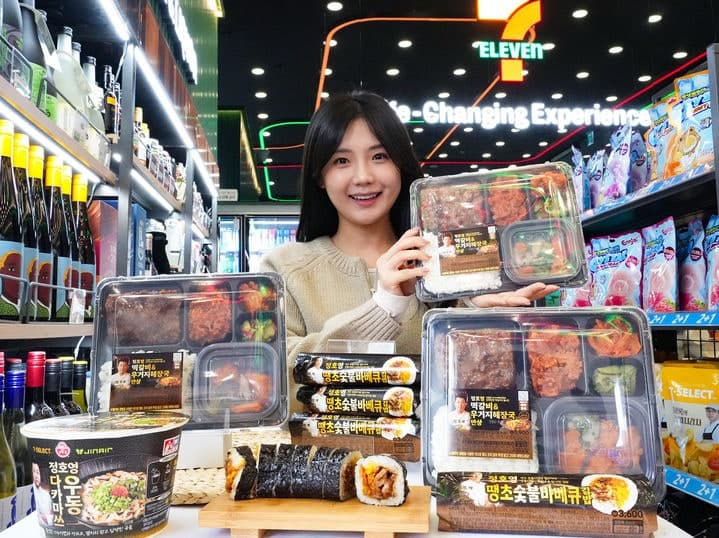 세븐일레븐, '정호영다카마쓰우동' 흥행 이어 김밥·도시락 선봬
