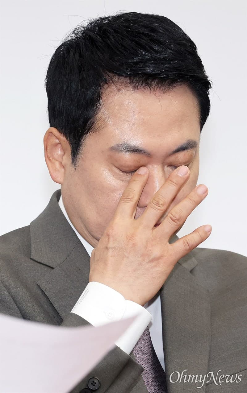 탄핵 1주년 '또' 침묵한 국힘 "과거 아닌 미래로 전진"