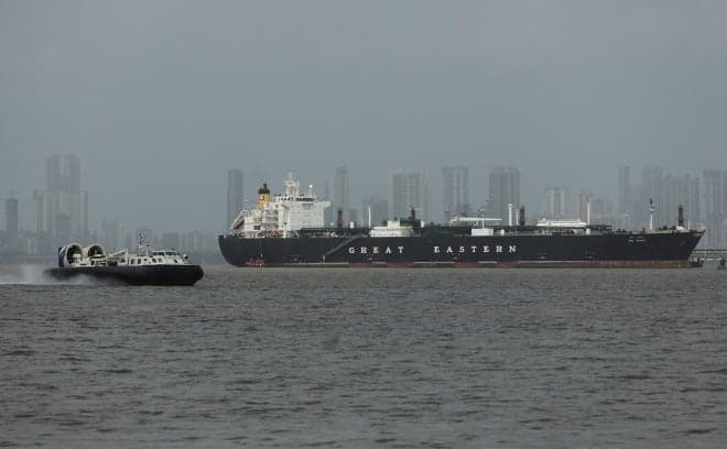 "이라크는 제외" 이란, 호르무즈 해협 '선별 개방'…시장 왜 콧방귀 뀌었나