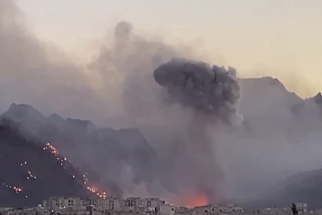 美·이스라엘, 이란 석유화학단지·부셰르 원전 공격…이란 “민간 시설 타격은 합법”
