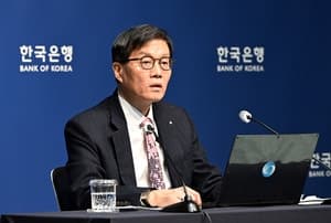 금통위, 4월 금리 동결 예상… "중동발 물가 불안 심화, 연내 인상론도 부상"
