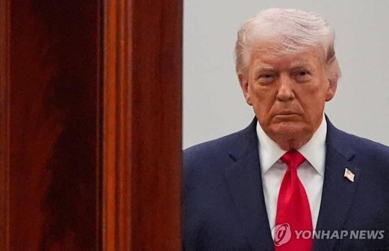 트럼프 "7일 저녁까지 호르무즈 열지 않으면 '모든 발전소' 폭격" 경고