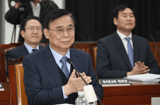 국정원 "김주애, 김정은 오마주…후계 서사 구축 가속"