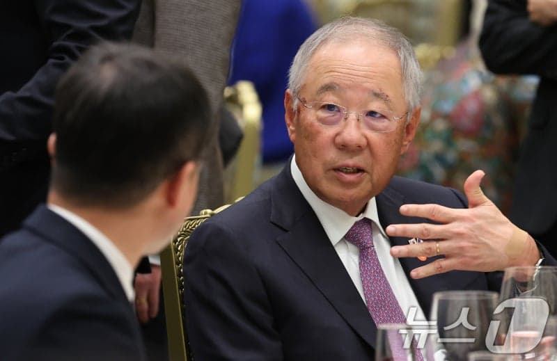 풍산, 탄약사업부 한화 매각 추진 소식에 풍산홀딩스 상한가