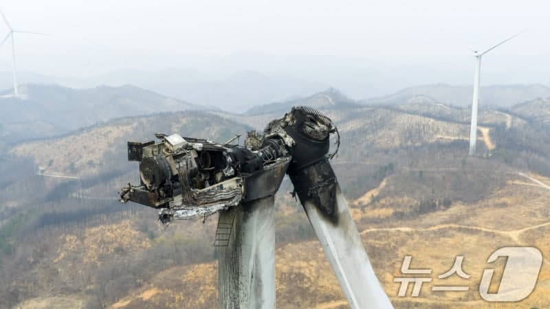 잇단 사고 영덕 풍력발전기, 근로자 3명 숨져…군유지 14기 전면 철거