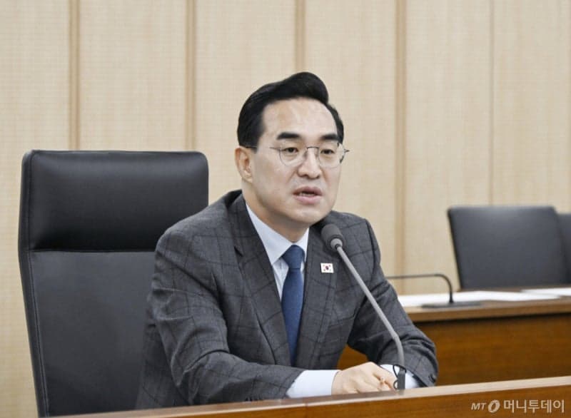 박홍근 "중동 전쟁 장기화 시 2차 추경 가능성, 타격 심대하면 재정여력 봐서 판단"