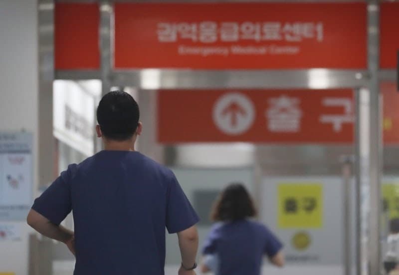 황희 의원, 군의관·공보의 복무기간 3년→2년 단축 법안 발의