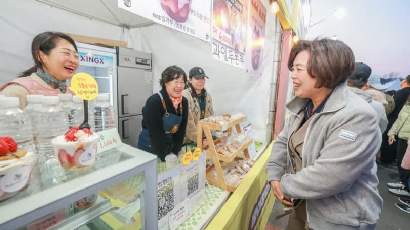 과천시, 벚꽃축제 연계 '과천 맛집 스트릿' 11일까지 연장 운영…지역 상권 활성화