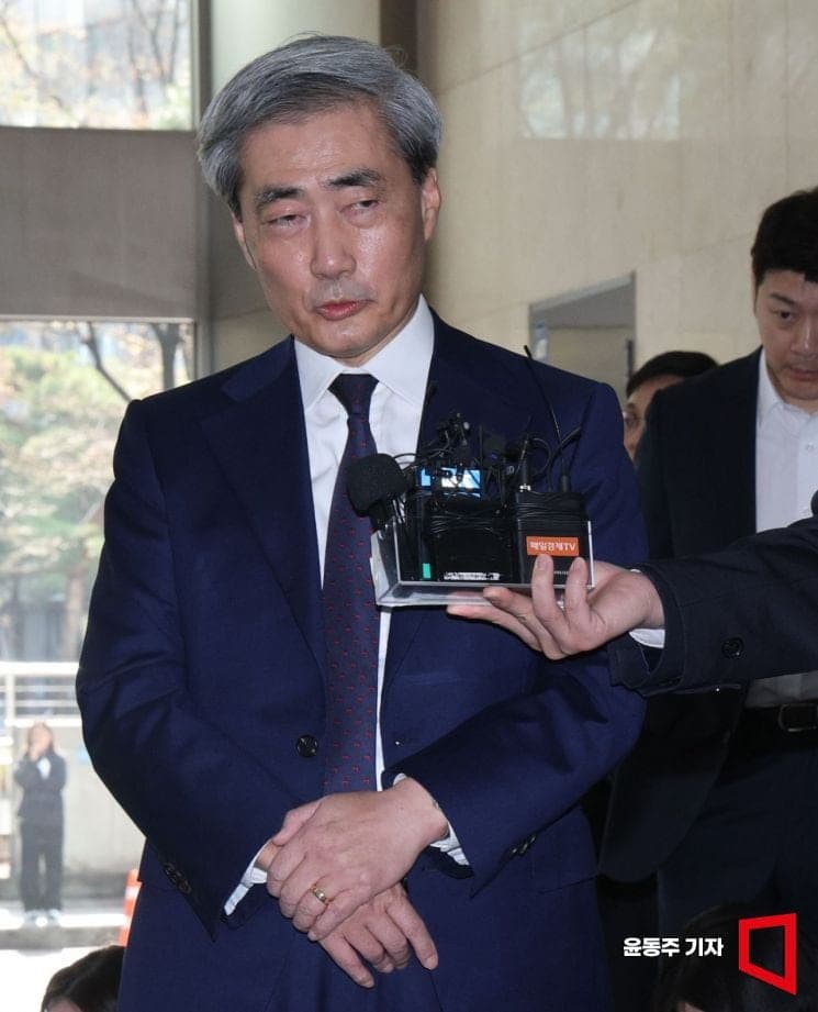 “환율 잡아야 하는데”…신현송 한은 총재 후보자, 재산 82억 중 절반 이상이 외화 논란