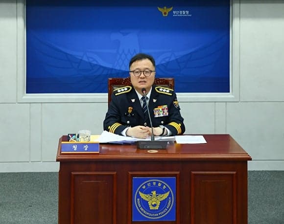 김원태 경북경찰청장, 김성희 부산경찰청장 취임 "안전하고 행복한 경북, 스마트 부산경찰 만들 것"