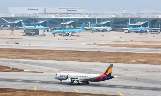 "중동사태 여파" 대한항공·아시아나항공, 5월 국내선 유류할증료 4배 인상