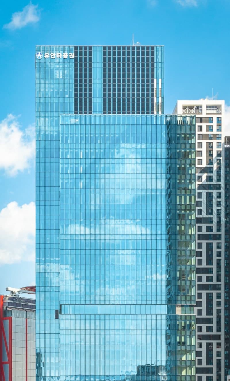 유안타증권, "준법도 AI로"…AI 기반 영상형 교육 콘텐츠 '준법&라이프' 도입