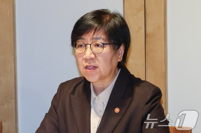 중동전쟁 여파 의료제품 수급 불안…정부, 주사기·수액 포장재 등 6개 품목 집중 관리