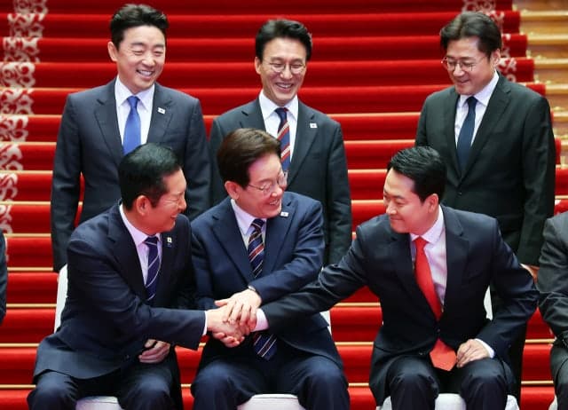 여야정, 민생 위기 속 추경·개헌 논의