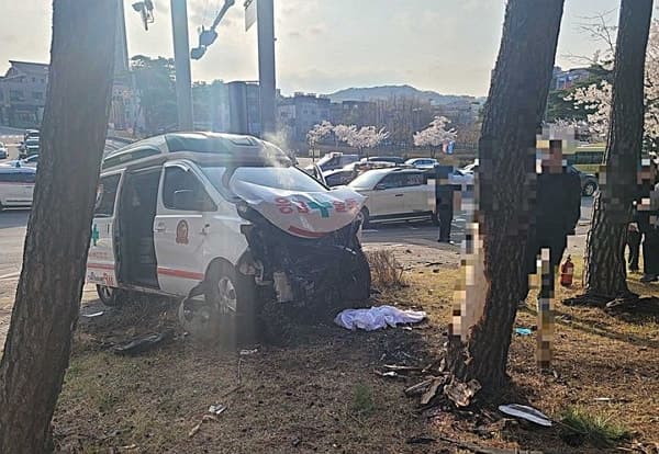 원주시 도심서 사설 구급차 인도 덮쳐…길 가던 중학생 숨져