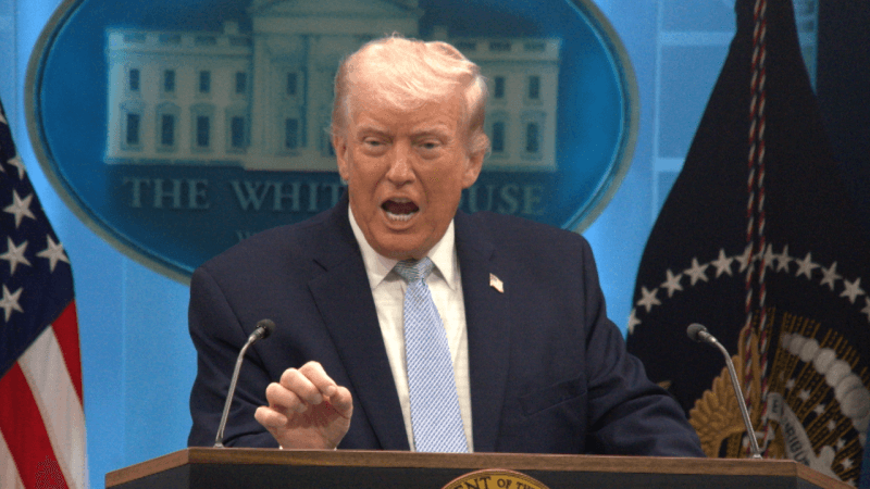 트럼프, '조종사 구출' 최초 보도한 기자에 "감옥 갈 수도" 위협