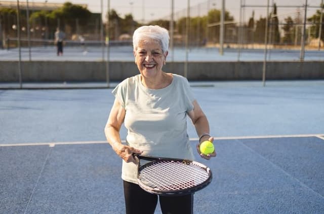 "걷기보다 더 오래 산다" 수명 10년 늘린 '이 운동', 심장마비 위험 56% 감소