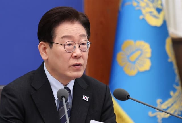 李대통령 "이주노동자 에어건 장기손상 사건, 야만적 인권침해…철저히 조사하라"