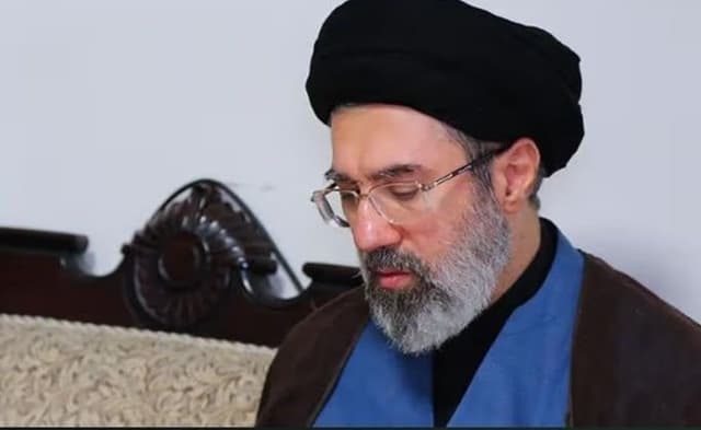 이란 최고지도자, 정보수장 암살 규탄…"패배 중인 美·이스라엘, 암살에 의존"