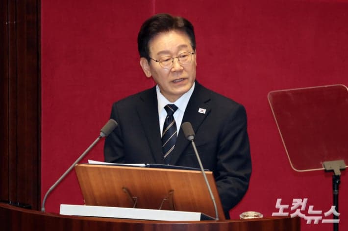 李대통령 "피해지원금, 포퓰리즘 아니다…'현찰 나눠주기' 표현 과해"