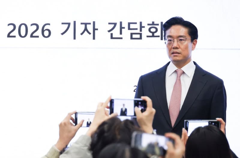 삼천당제약 대표, '계약 부풀리기 의혹' 해명…2500억 블록딜 철회