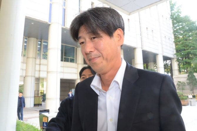 '남욱 진술회유 의혹' 검사 "가족사진 제시는 인도적 차원"