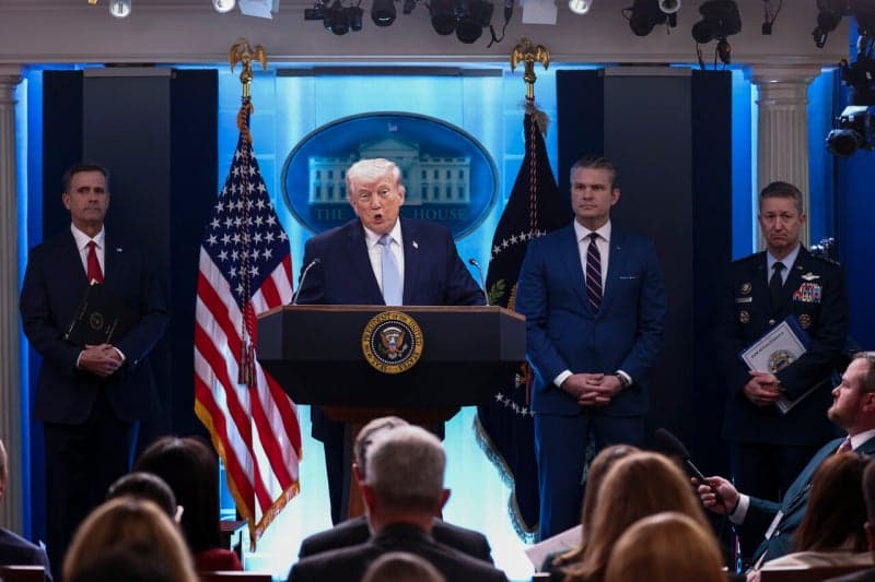 트럼프 "한국도 안 도와" 불만에 외교부 "신중 검토해 판단"