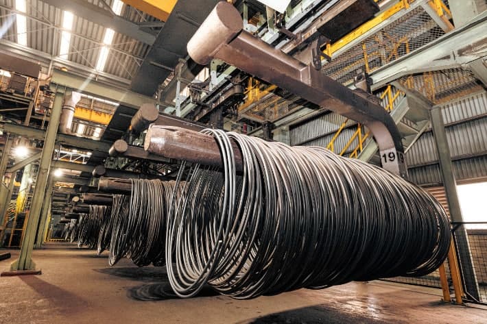 포스코 포항제철소, 세계 최초 23㎜ 대형 '현가용 스프링강' 양산…전기차 시대 핵심 소재 승부수