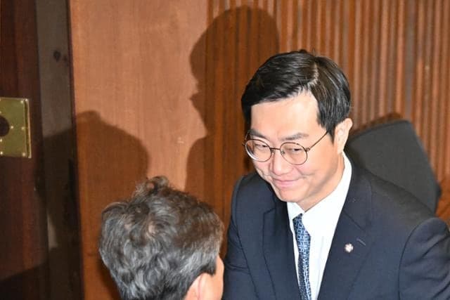 민주당 윤리심판원, '성추행 의혹' 장경태 제명 처분 의결…5년간 복당 못한다