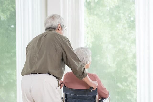 "가정 호스피스 이용시 말기 의료비 절반 줄어들어"