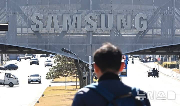 삼성전자, 역대급 실적에 '20만전자' 탈환…영업이익 755%↑