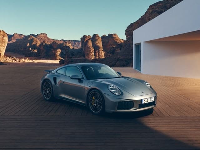 포르쉐, 711마력 '신형 911 터보 S' 국내 출시…"최고 속도 322㎞"