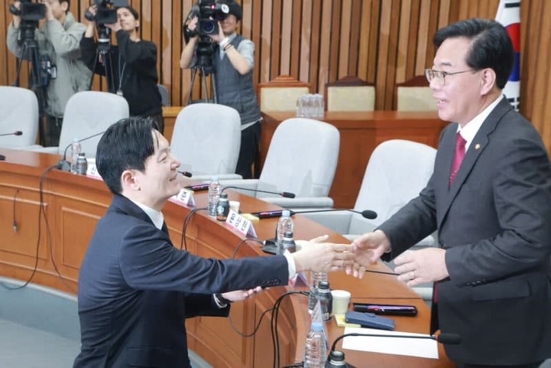 쌍방울 대북 송금 조작 의혹 확산, 박상용 검사 직무정지 및 특검 요구