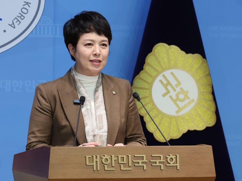 김은혜 "필요할 땐 영웅, 불편하면 악성 민원인 취급…두 얼굴의 정부"