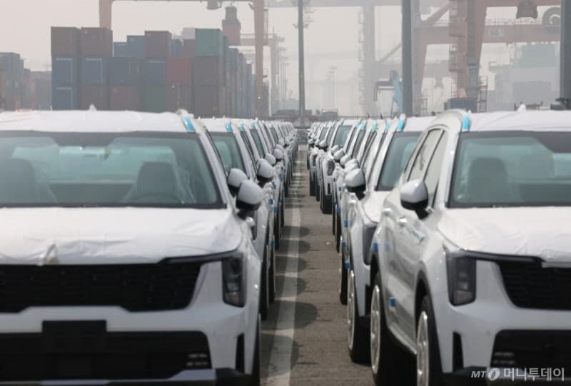 한화證 "기아, 신차 효과로 증익 전환…목표가 24.5만원↑"